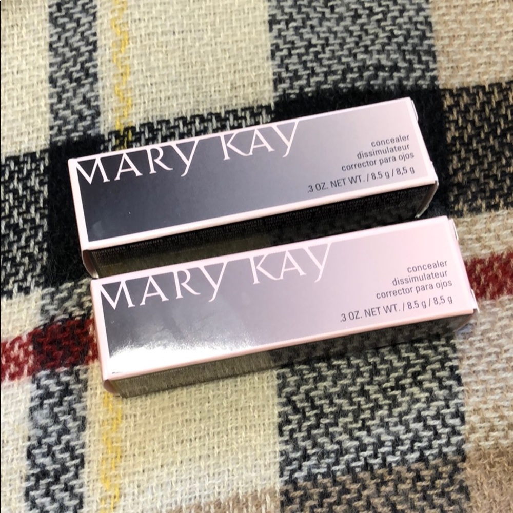 Mary Kay concealers Ivory 1
